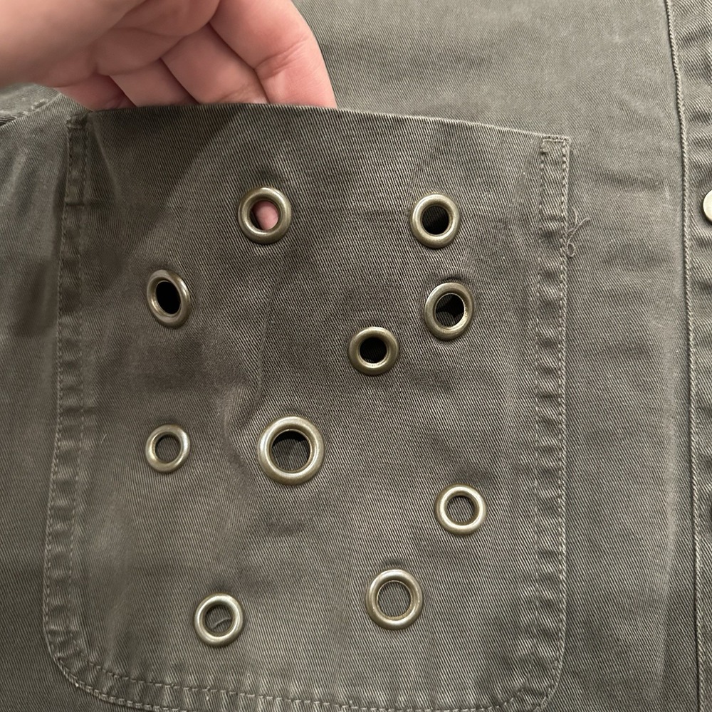 Zara Trafaluc TRF Army Green Utility Jacket Varsity Patch Eyelet Pocket Womens L - Picture 4 of 9